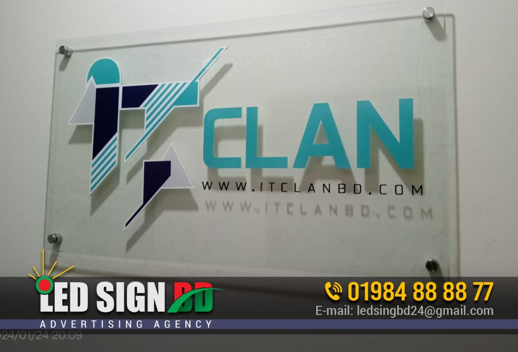 IT CLEAN GLASS NAME PLATE, SOFTWARE FIRM GLASS NAME PLATE