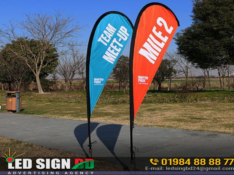 Beachflag and Eye Standee