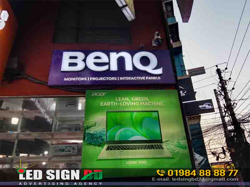 Akrelik Letter Sign on Board